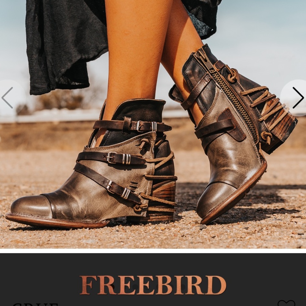 Freebies Crue booties in excellent condition, grey multicolor